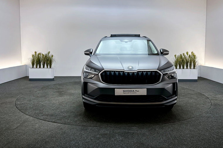 Vehicle Image 9