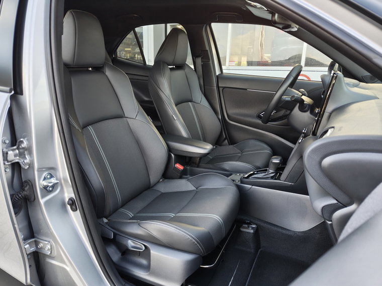 Vehicle Image 30