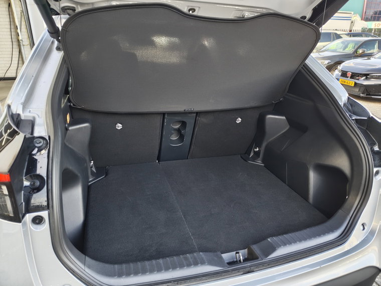 Vehicle Image 33