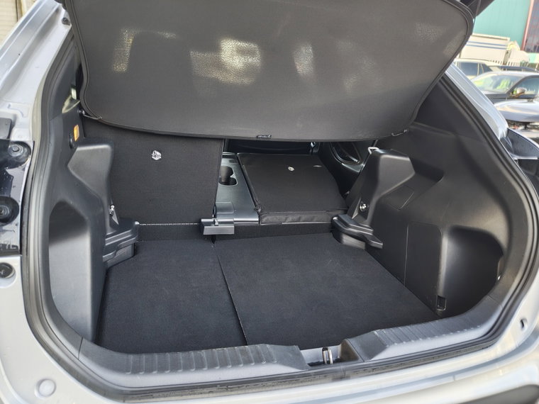 Vehicle Image 35