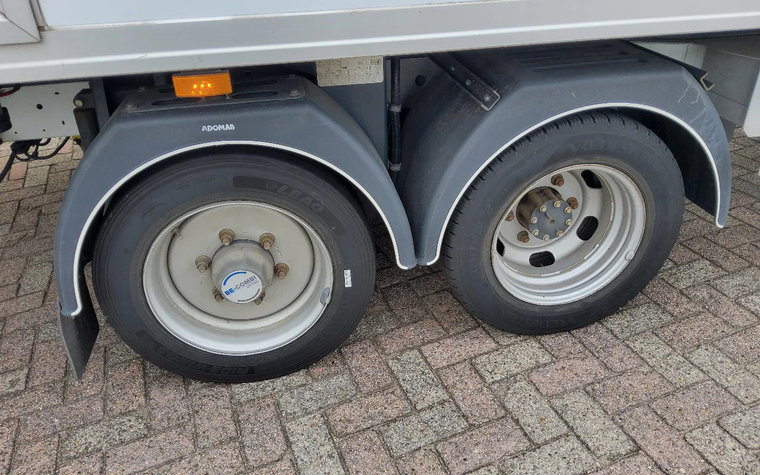 Vehicle Image 14
