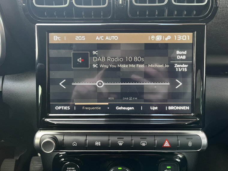 Vehicle Image 27