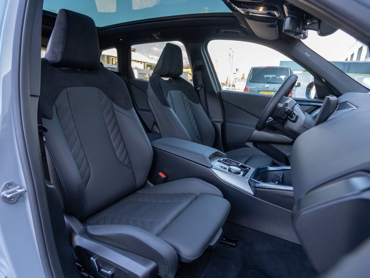 Vehicle Image 40
