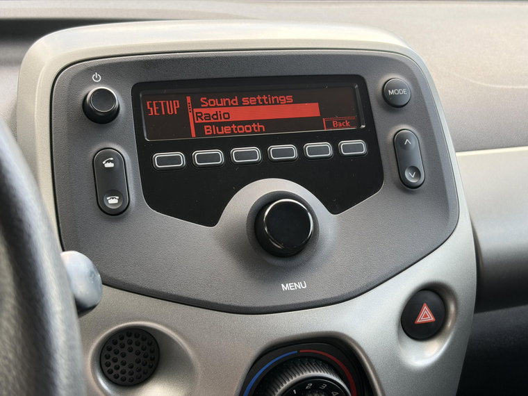 Vehicle Image 13
