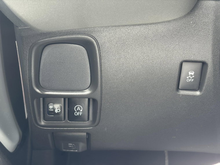 Vehicle Image 24