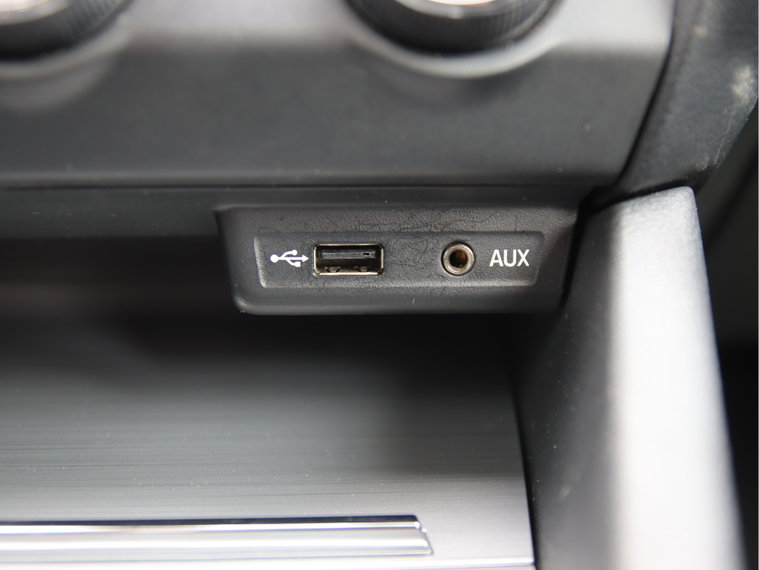 Vehicle Image 27