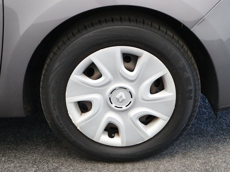 Vehicle Image 38