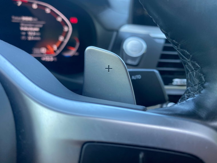 Vehicle Image 32