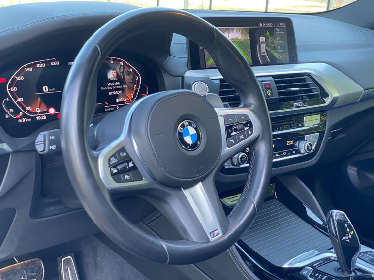 Vehicle Image 38