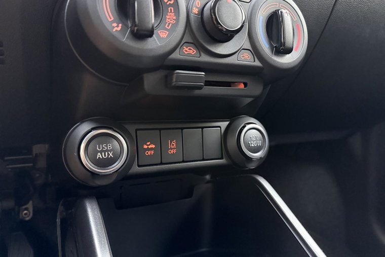 Vehicle Image 22