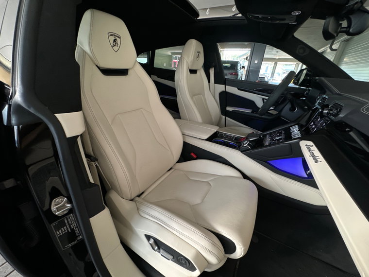Vehicle Image 41