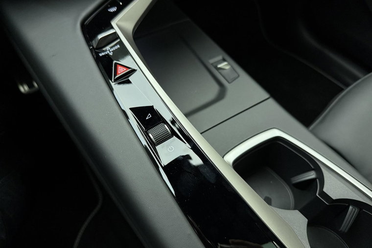 Vehicle Image 39