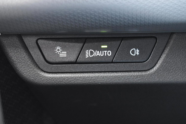 Vehicle Image 26
