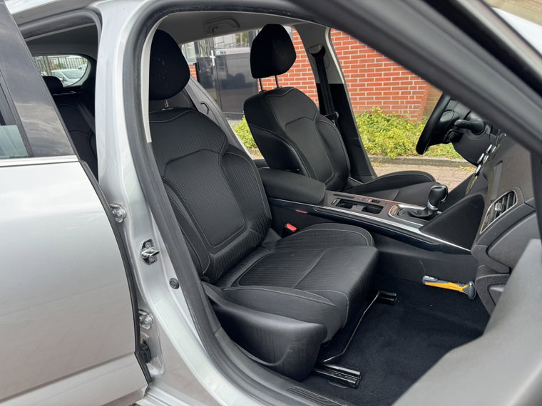 Vehicle Image 28