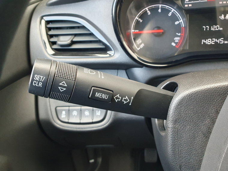 Vehicle Image 33