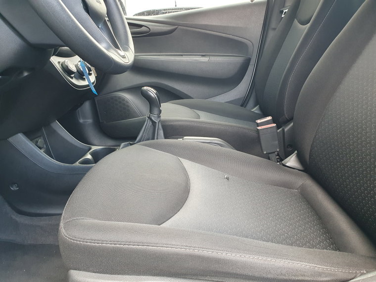 Vehicle Image 38