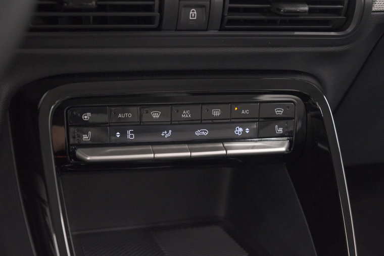 Vehicle Image 39