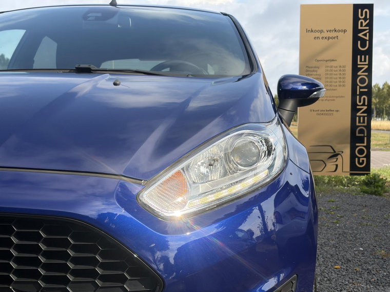 Vehicle Image 35