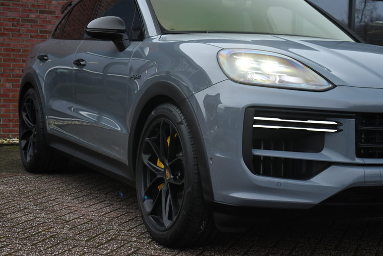 Vehicle Image 33