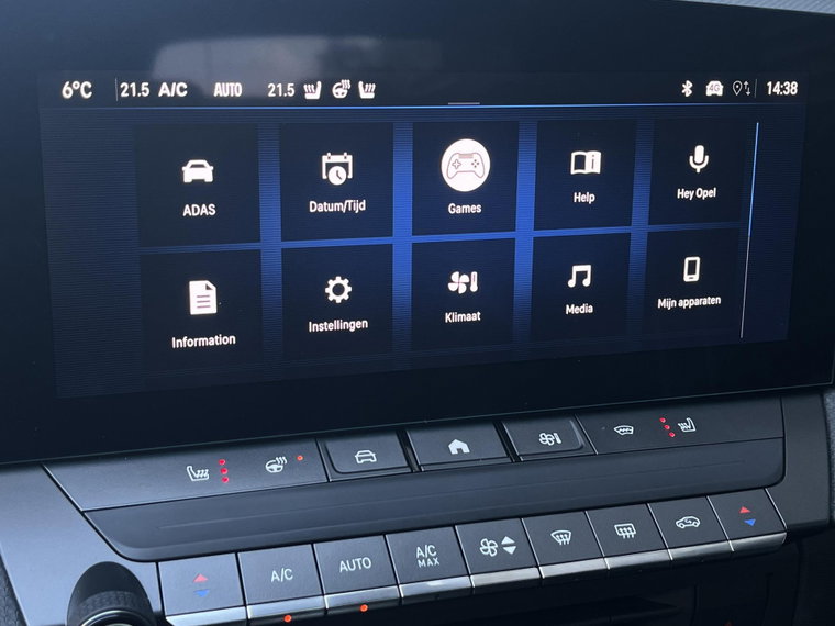 Vehicle Image 38