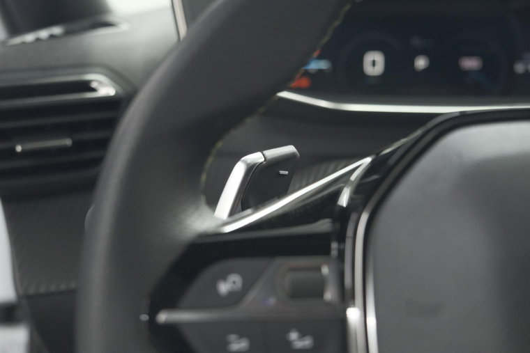 Vehicle Image 38
