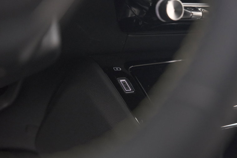 Vehicle Image 48