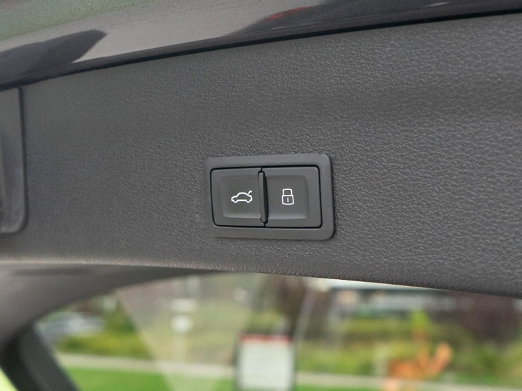 Vehicle Image 41