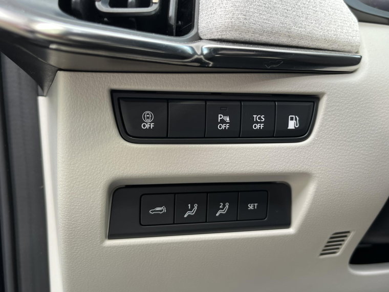 Vehicle Image 42