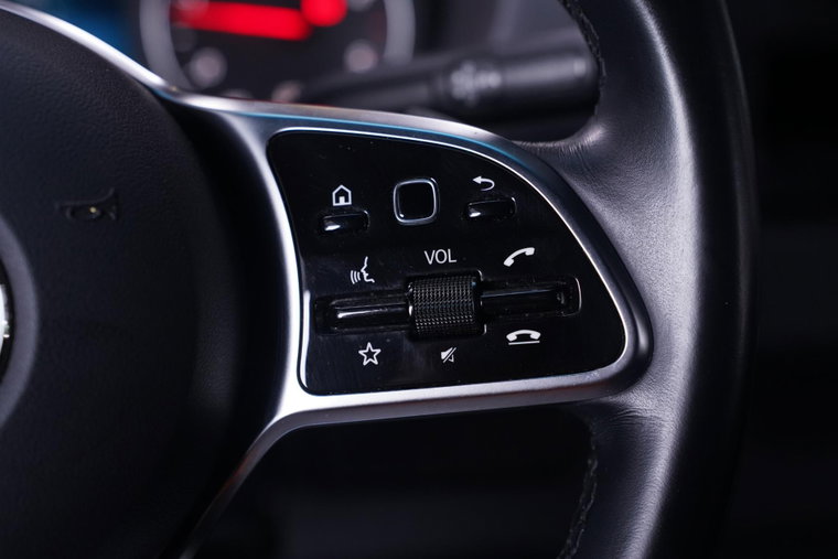 Vehicle Image 40