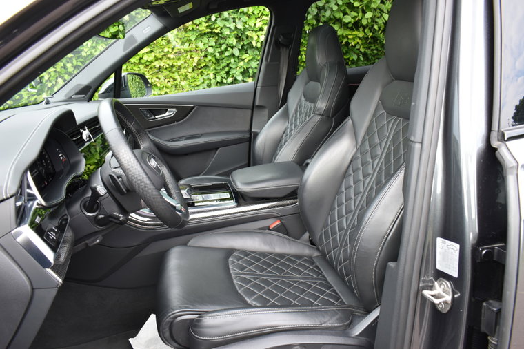 Vehicle Image 19