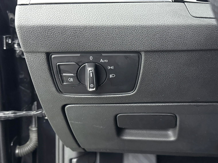 Vehicle Image 27