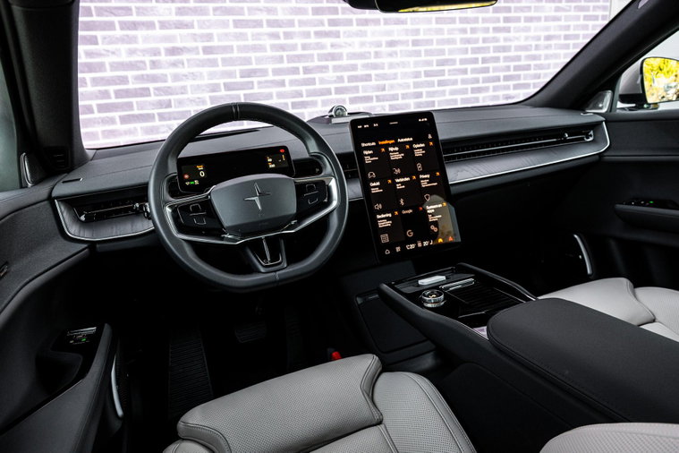 Vehicle Image 11