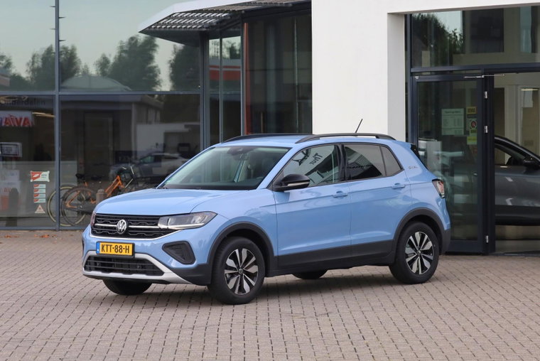 Vehicle Image 36