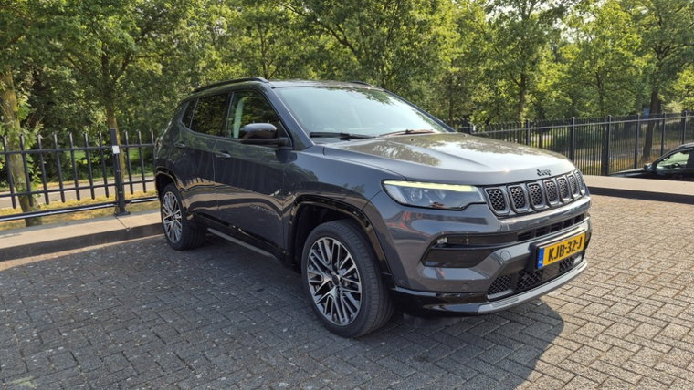 Vehicle Image 15