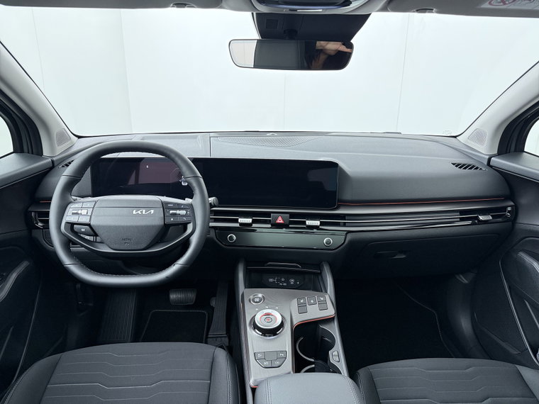 Vehicle Image 36