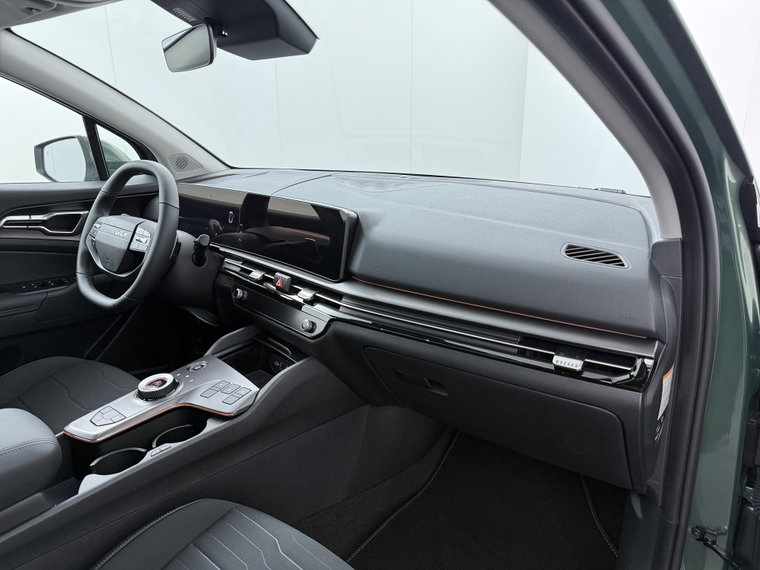 Vehicle Image 39