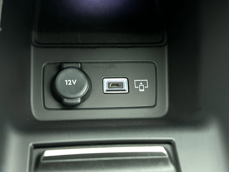 Vehicle Image 37