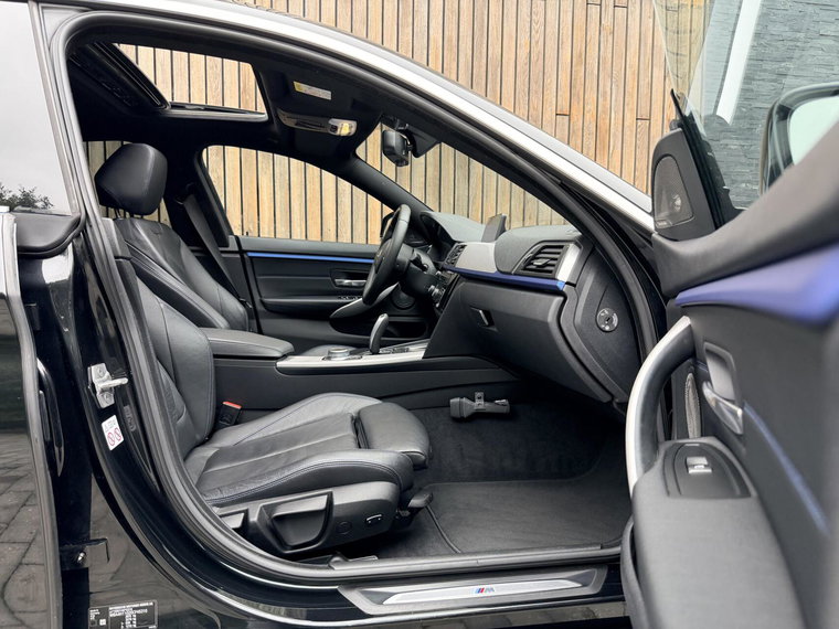 Vehicle Image 42