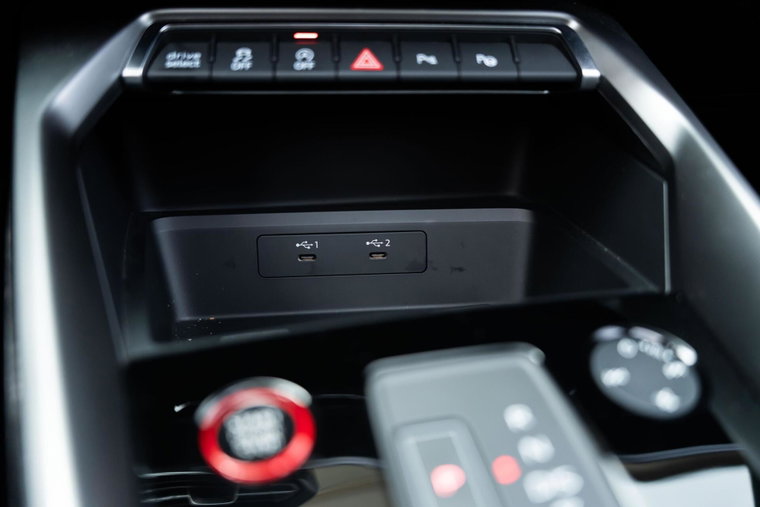 Vehicle Image 39