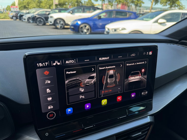 Vehicle Image 38
