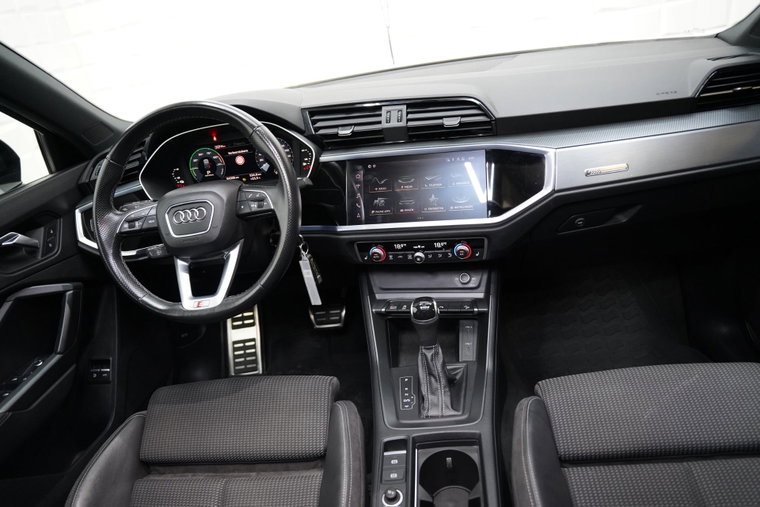 Vehicle Image 35