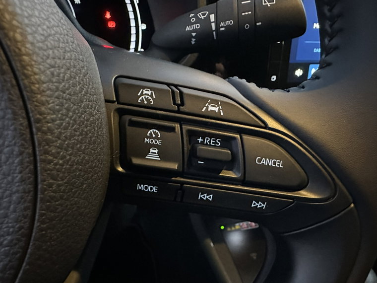Vehicle Image 26