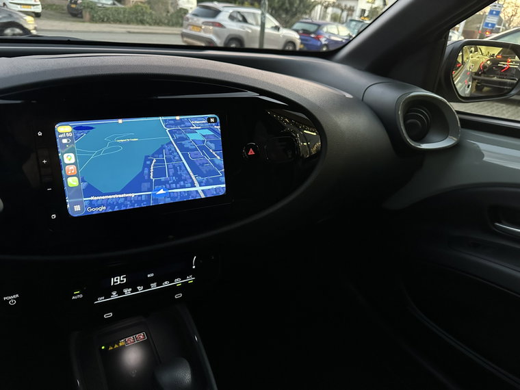 Vehicle Image 40