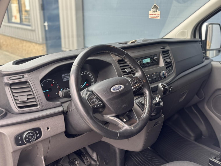 Vehicle Image 17