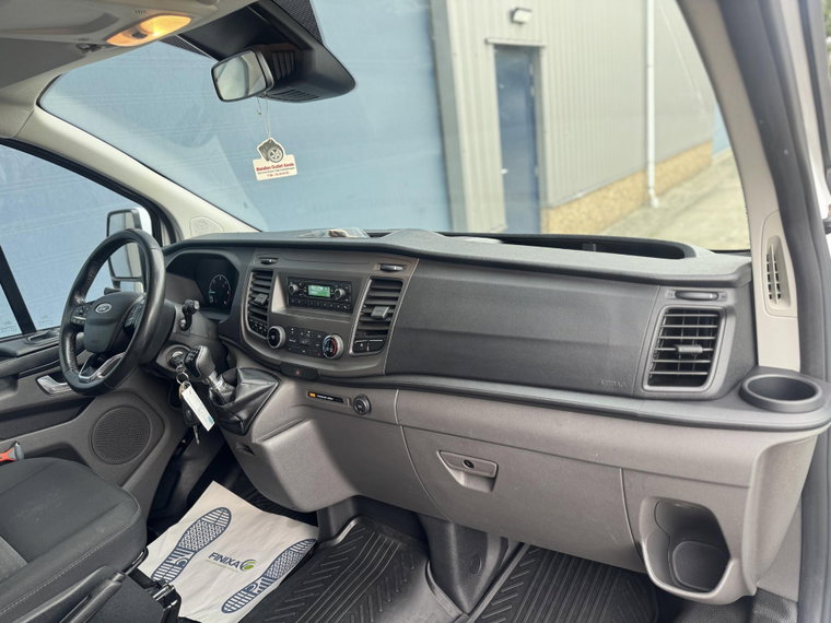 Vehicle Image 28