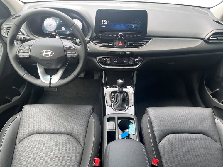 Vehicle Image 15