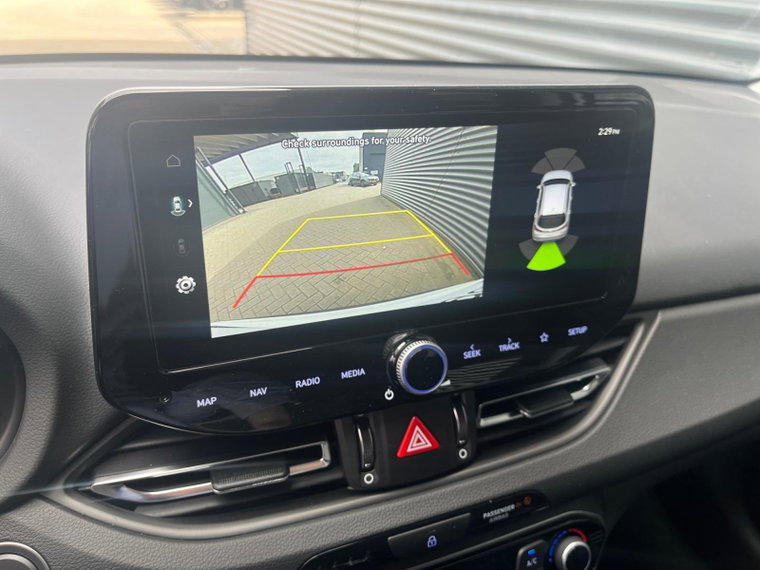 Vehicle Image 38