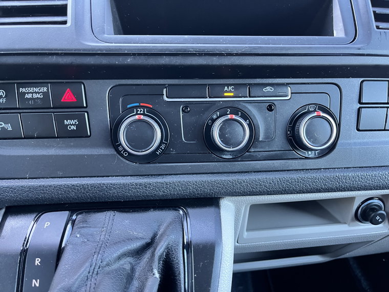 Vehicle Image 27