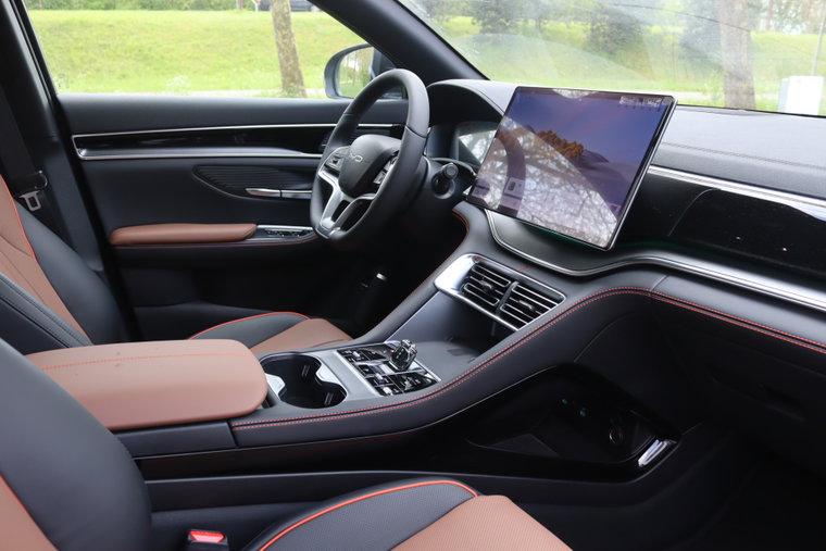 Vehicle Image 7