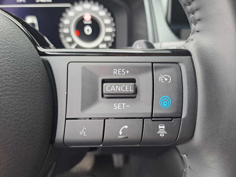Vehicle Image 24
